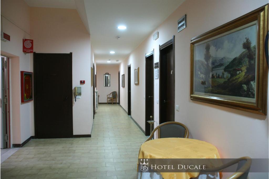 Hotel Ducale Vigevano Camera foto