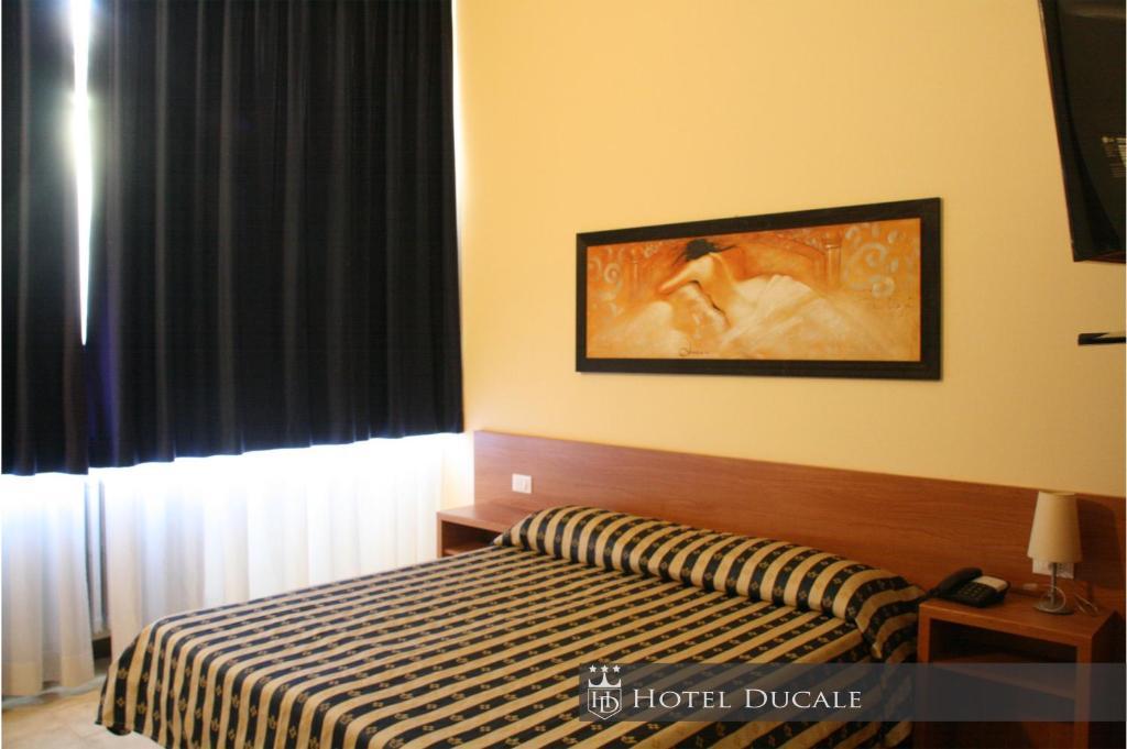 Hotel Ducale Vigevano Camera foto